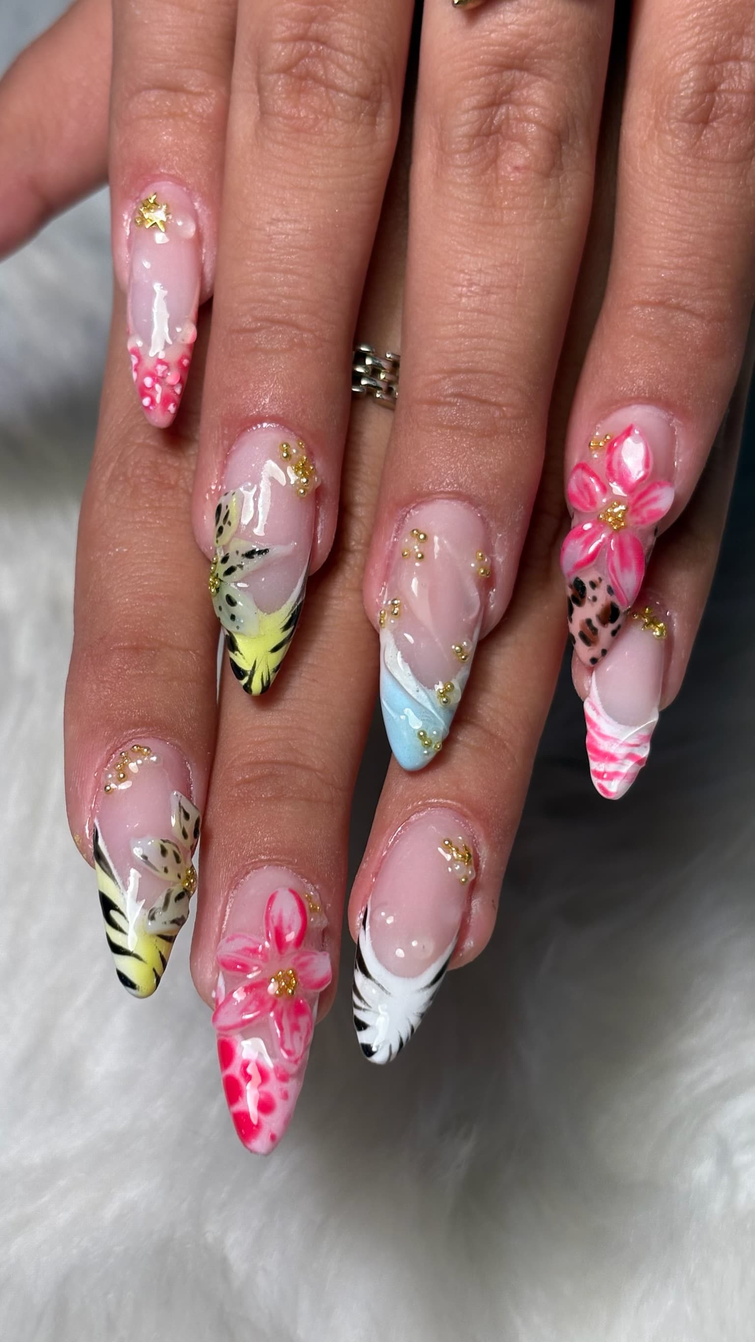 Nagelset 28